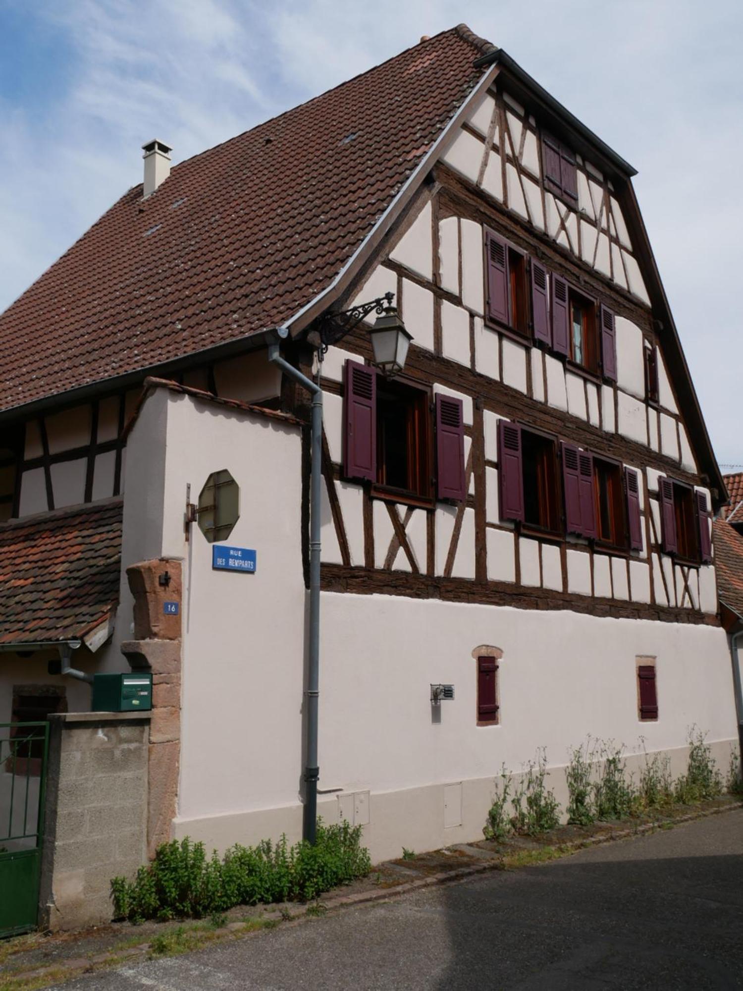 La Cour St-Fulrad - Appartements Saint-Hippolyte  Exterior foto